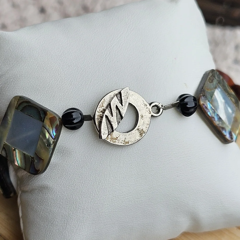 Abalone shell & mother-o pearl handmade bracelet - Picture 5 of 6